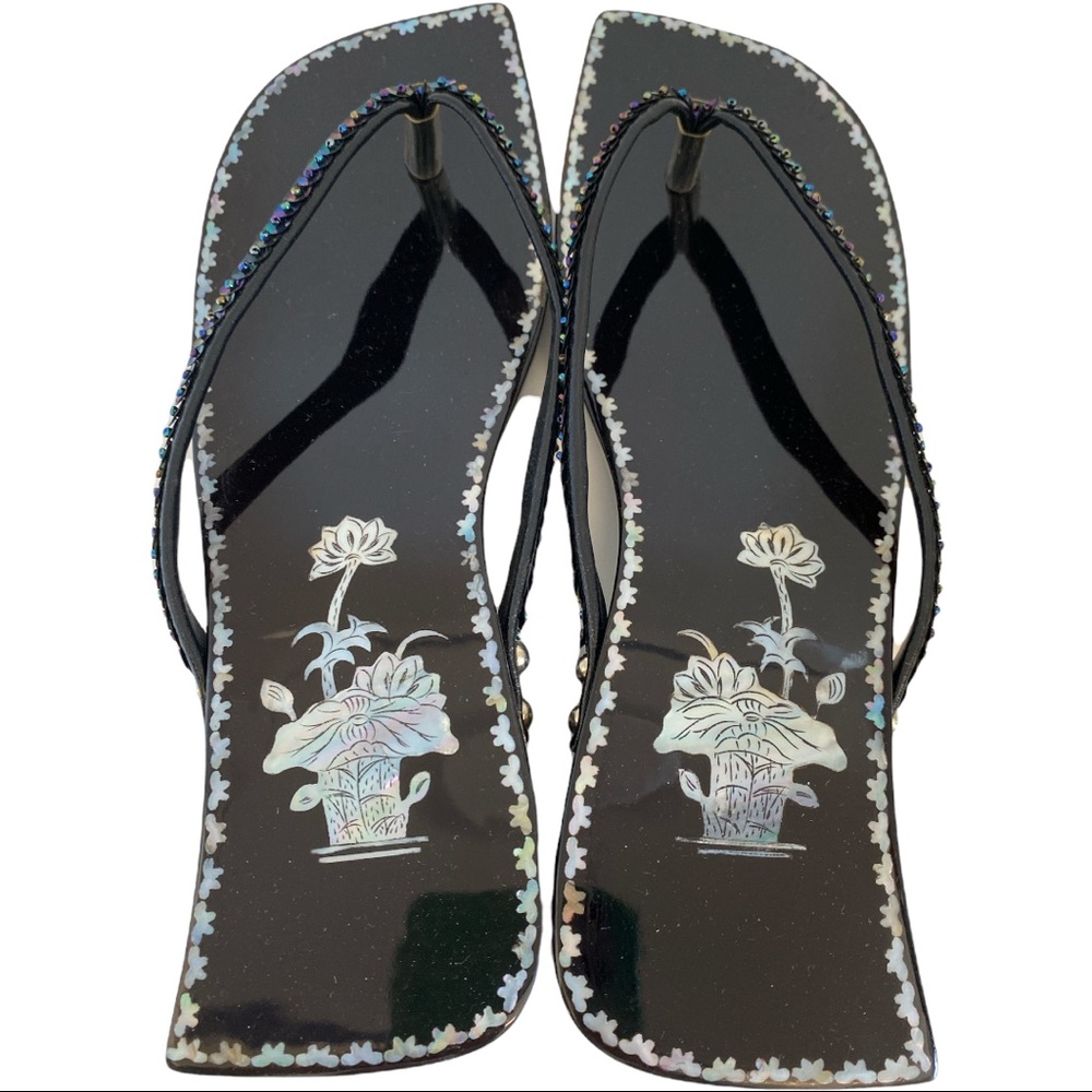 - New Asian Oriental Flip Flops Sandals MOP Inlay Black Lacquer Wood - Picture 2 of 9